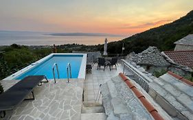 Villa Kristina - Ferienhaus Baska Voda - Topici, Private Outdoor Swimmingpool, Wifi